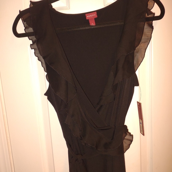 Beautiful Black Dress - Picture 9 of 9